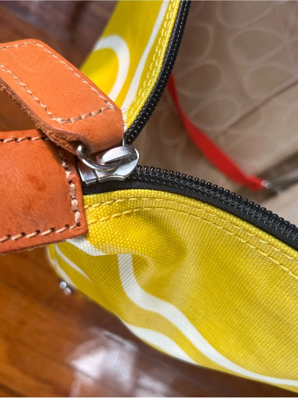Orla Kiely Stem Zip Shopper Tote Bag – Vibrant Yellow